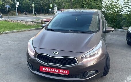 KIA cee'd III, 2015 год, 1 550 000 рублей, 2 фотография