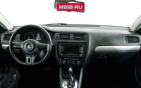 Volkswagen Jetta VI, 2012 год, 899 000 рублей, 13 фотография