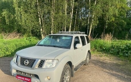 Nissan Pathfinder, 2010 год, 1 700 000 рублей, 1 фотография