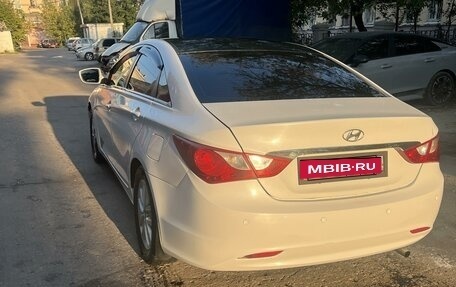 Hyundai Sonata VI, 2010 год, 836 000 рублей, 4 фотография