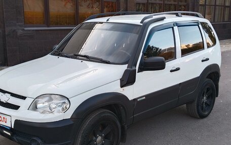 Chevrolet Niva I рестайлинг, 2013 год, 690 000 рублей, 4 фотография