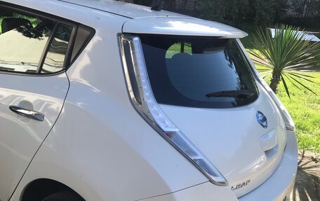 Nissan Leaf I, 2017 год, 1 900 000 рублей, 2 фотография