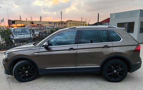 Volkswagen Tiguan II, 2018 год, 2 700 000 рублей, 4 фотография