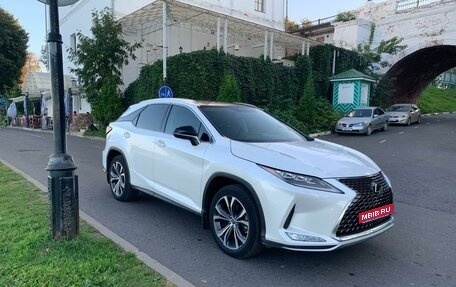 Lexus RX IV рестайлинг, 2022 год, 7 800 000 рублей, 1 фотография