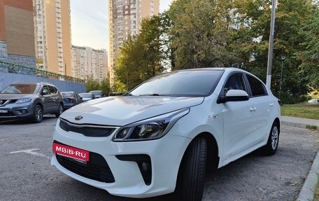 KIA Rio IV, 2018 год, 1 219 000 рублей, 8 фотография