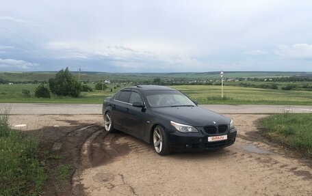 BMW 5 серия, 2005 год, 1 400 000 рублей, 13 фотография