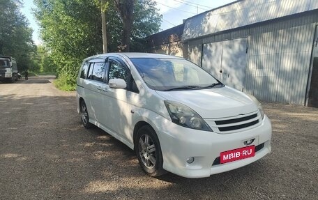 Toyota ISis I, 2010 год, 1 000 000 рублей, 12 фотография