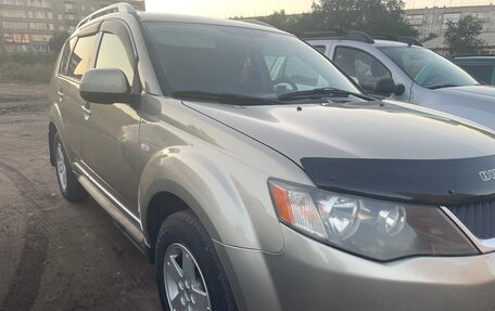 Mitsubishi Outlander III рестайлинг 3, 2008 год, 1 330 000 рублей, 4 фотография