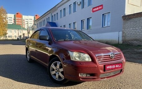 Toyota Avensis III рестайлинг, 2005 год, 730 000 рублей, 1 фотография