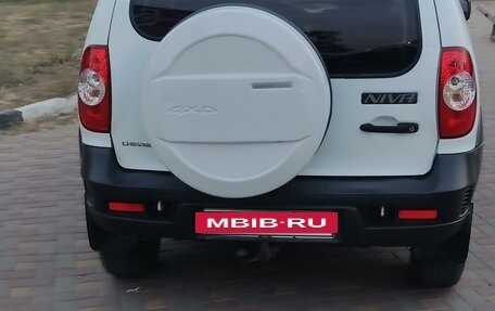 Chevrolet Niva I рестайлинг, 2015 год, 850 000 рублей, 10 фотография