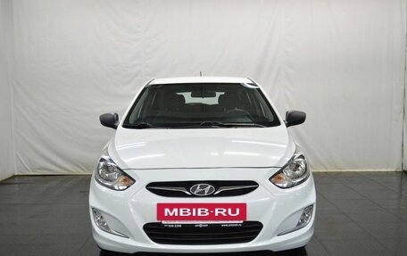 Hyundai Solaris II рестайлинг, 2013 год, 800 000 рублей, 2 фотография