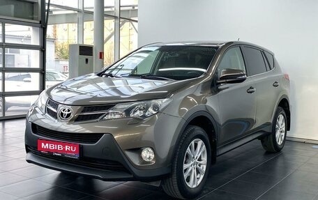 Toyota RAV4, 2014 год, 1 950 000 рублей, 2 фотография