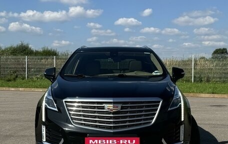 Cadillac XT5 I рестайлинг, 2016 год, 3 050 000 рублей, 2 фотография