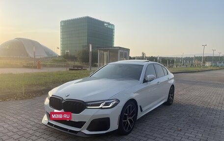 BMW 5 серия, 2021 год, 5 300 000 рублей, 3 фотография