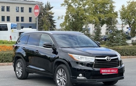 Toyota Highlander III, 2015 год, 3 100 000 рублей, 3 фотография