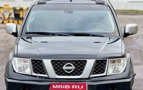 Nissan Navara (Frontier), 2008 год, 1 075 000 рублей, 3 фотография