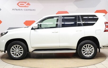 Toyota Land Cruiser Prado 150 рестайлинг 2, 2014 год, 3 990 000 рублей, 8 фотография