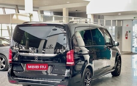 Mercedes-Benz V-Класс, 2018 год, 7 300 000 рублей, 4 фотография