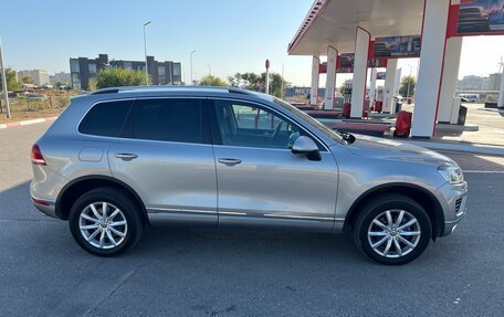 Volkswagen Touareg III, 2015 год, 2 790 000 рублей, 2 фотография