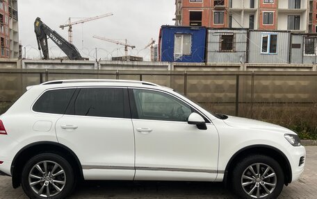 Volkswagen Touareg III, 2013 год, 2 540 000 рублей, 2 фотография