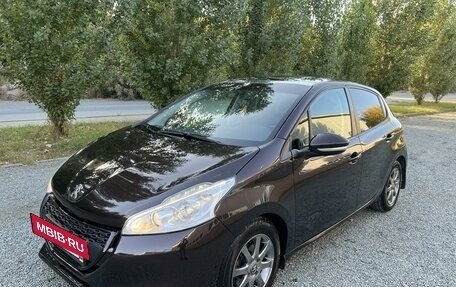 Peugeot 208 II, 2013 год, 620 000 рублей, 2 фотография