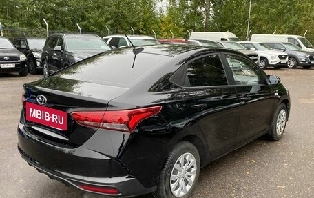 Hyundai Solaris II рестайлинг, 2021 год, 1 750 000 рублей, 4 фотография