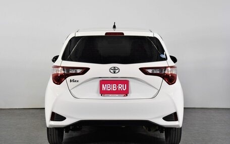 Toyota Vitz, 2019 год, 1 155 000 рублей, 4 фотография