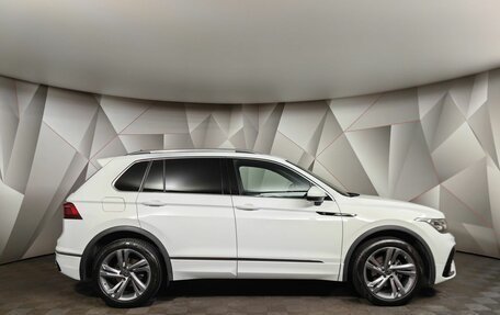 Volkswagen Tiguan II, 2021 год, 4 195 700 рублей, 6 фотография