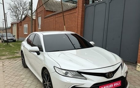 Toyota Camry, 2019 год, 2 800 000 рублей, 1 фотография