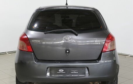 Toyota Yaris III рестайлинг, 2007 год, 520 000 рублей, 6 фотография