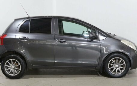 Toyota Yaris III рестайлинг, 2007 год, 520 000 рублей, 4 фотография