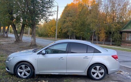 Chevrolet Cruze II, 2011 год, 650 000 рублей, 2 фотография