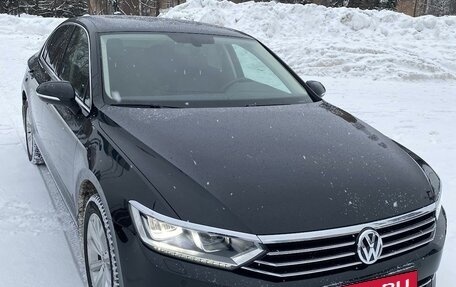 Volkswagen Passat B8 рестайлинг, 2019 год, 2 350 000 рублей, 3 фотография