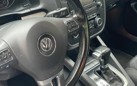 Volkswagen Jetta VI, 2010 год, 880 000 рублей, 11 фотография