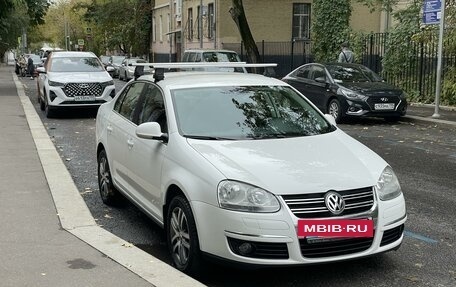 Volkswagen Jetta VI, 2010 год, 880 000 рублей, 8 фотография