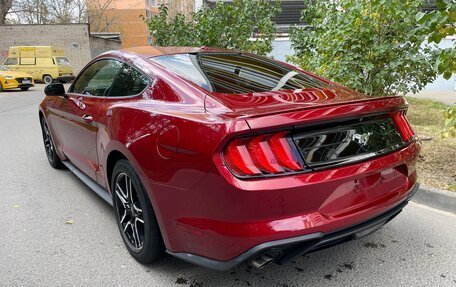 Ford Mustang VI рестайлинг, 2019 год, 3 000 000 рублей, 8 фотография