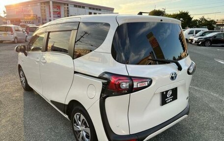 Toyota Sienta II, 2020 год, 1 350 000 рублей, 4 фотография