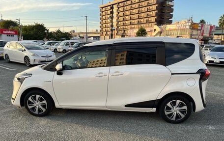 Toyota Sienta II, 2020 год, 1 350 000 рублей, 5 фотография