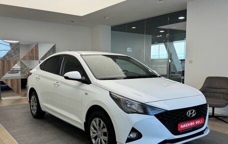 Hyundai Solaris II рестайлинг, 2020 год, 1 635 000 рублей, 1 фотография