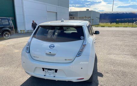 Nissan Leaf I, 2013 год, 750 000 рублей, 2 фотография