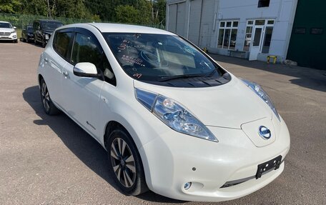 Nissan Leaf I, 2013 год, 750 000 рублей, 4 фотография