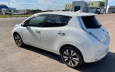 Nissan Leaf I, 2013 год, 750 000 рублей, 10 фотография