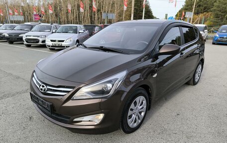 Hyundai Solaris II рестайлинг, 2015 год, 819 995 рублей, 3 фотография