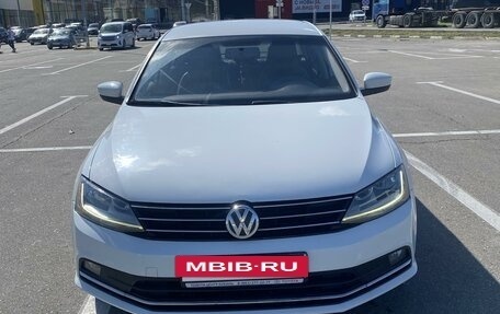 Volkswagen Jetta VI, 2017 год, 1 495 000 рублей, 2 фотография