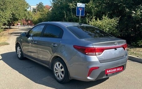 KIA Rio IV, 2018 год, 1 500 000 рублей, 2 фотография