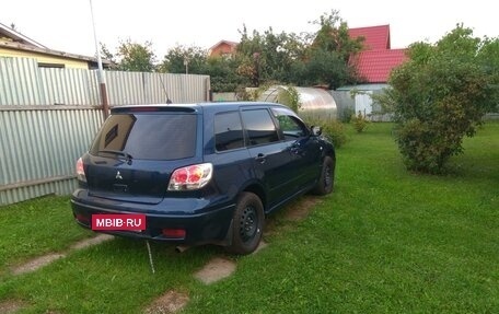 Mitsubishi Outlander III рестайлинг 3, 2004 год, 580 000 рублей, 3 фотография