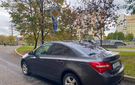 Chevrolet Cruze II, 2011 год, 695 000 рублей, 5 фотография