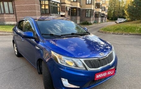 KIA Rio III рестайлинг, 2011 год, 600 000 рублей, 3 фотография