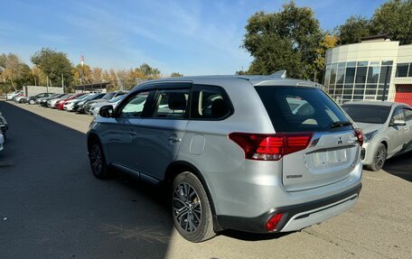 Mitsubishi Outlander III рестайлинг 3, 2019 год, 2 185 000 рублей, 3 фотография