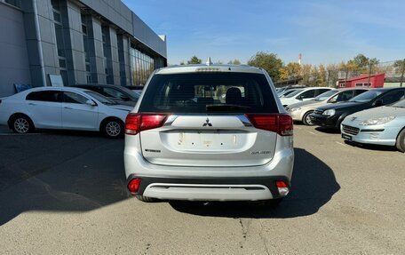 Mitsubishi Outlander III рестайлинг 3, 2019 год, 2 185 000 рублей, 4 фотография